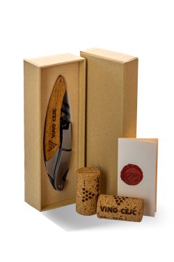 Luxusní vývrtka z barrique dubových sudů – VÍNO ČEJČ Luxusní vývrtka z barrique dubových sudů – VÍNO ČEJČ